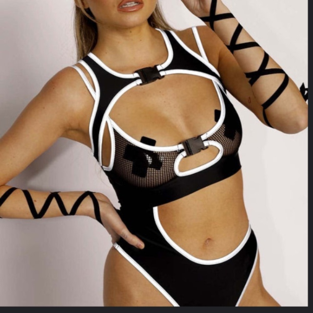 iheartraves bodysuit
